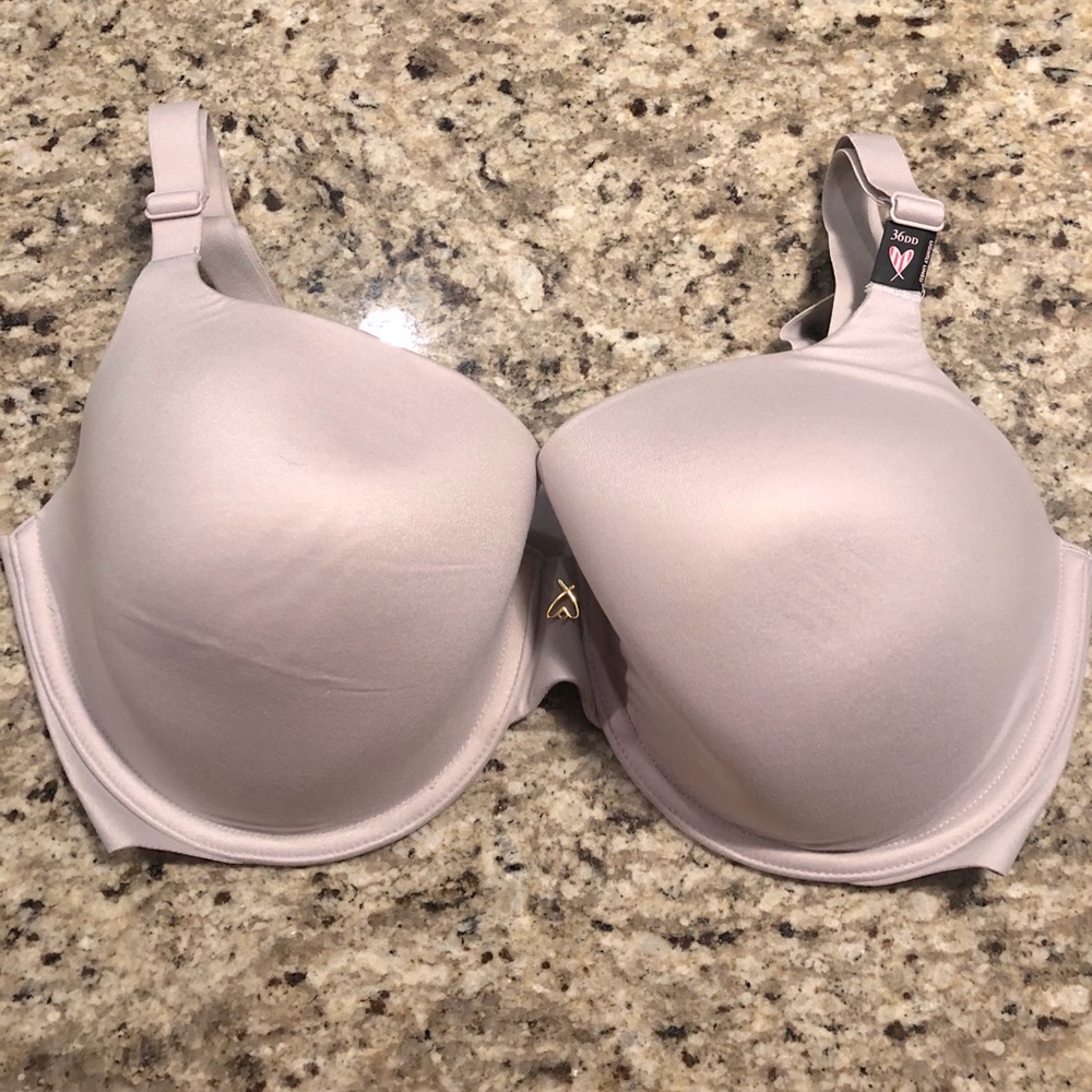 New Victoria’s Secret bra 36DD